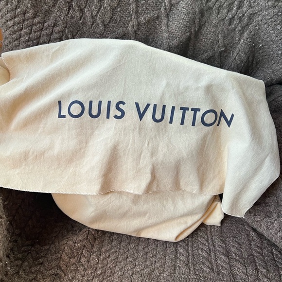 Louis Vuitton Montsouris Monogram Empreinte Leather Backpack - Picture 8 of 8